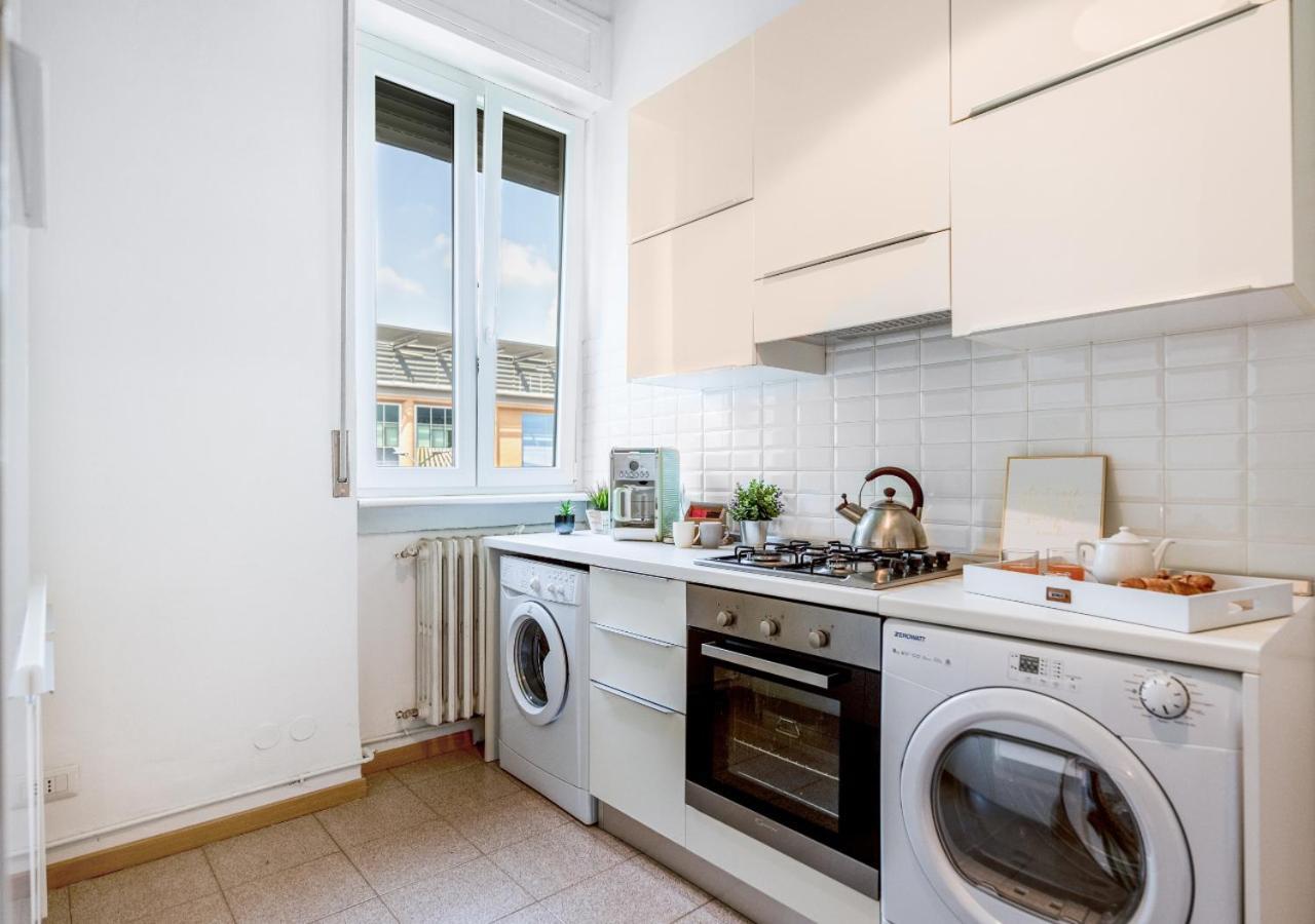 Milanese Elegance - 15 Minutes Duomo Apartment Exterior foto