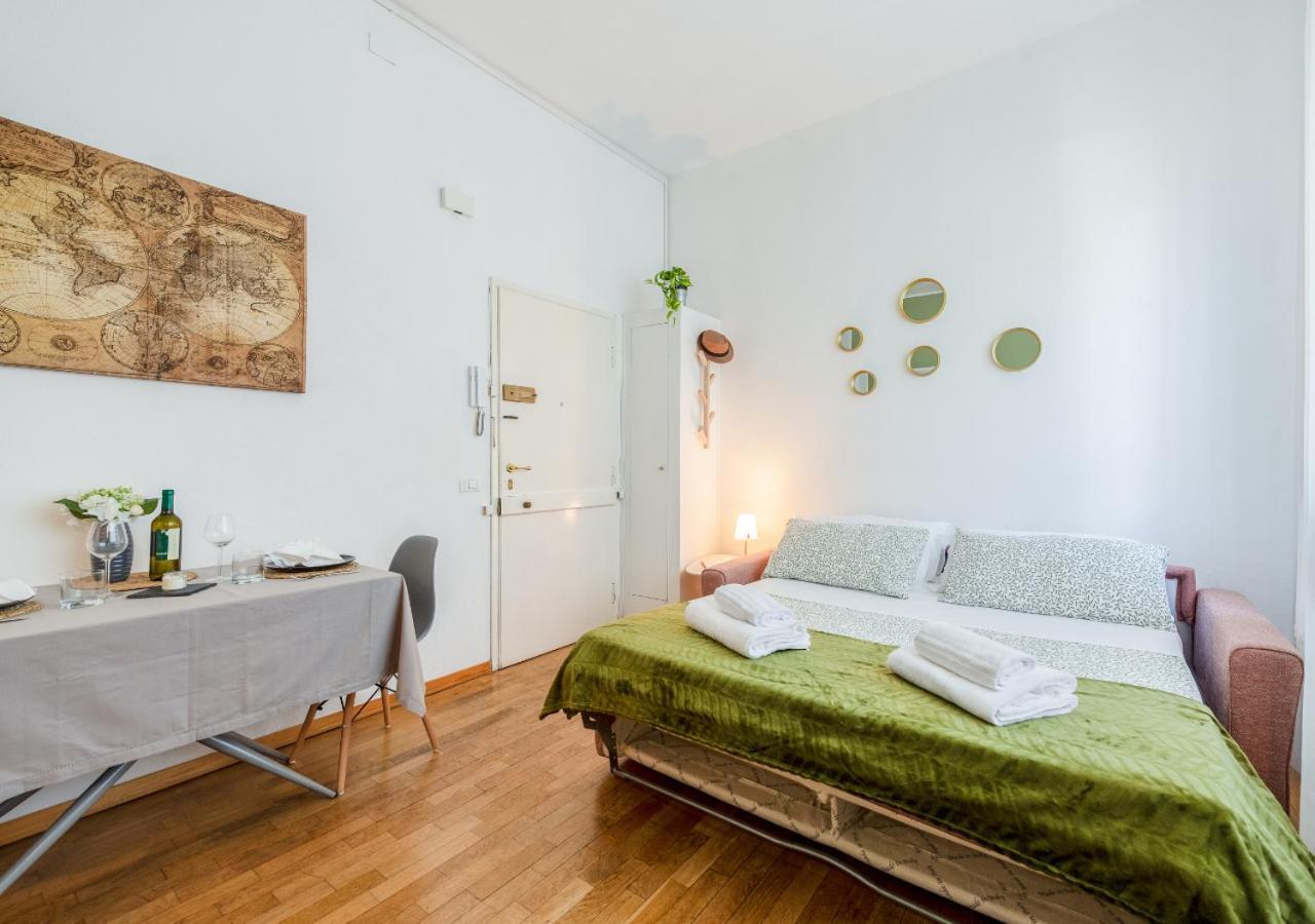 Milanese Elegance - 15 Minutes Duomo Apartment Exterior foto